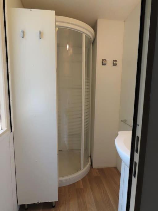 Mobile Home 6-Pers Camping Lei Suves-Cotes D'Azur-Including Airco Roquebrune-sur Argens Ngoại thất bức ảnh