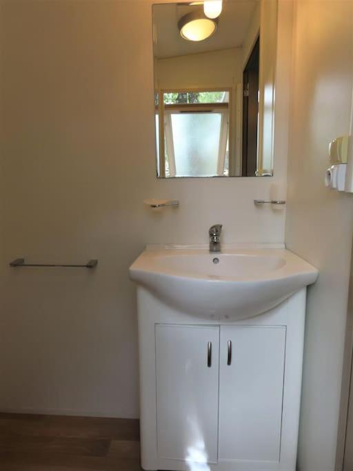 Mobile Home 6-Pers Camping Lei Suves-Cotes D'Azur-Including Airco Roquebrune-sur Argens Ngoại thất bức ảnh