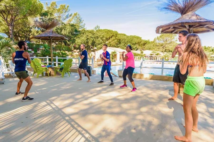Mobile Home 6-Pers Camping Lei Suves-Cotes D'Azur-Including Airco Roquebrune-sur Argens Ngoại thất bức ảnh